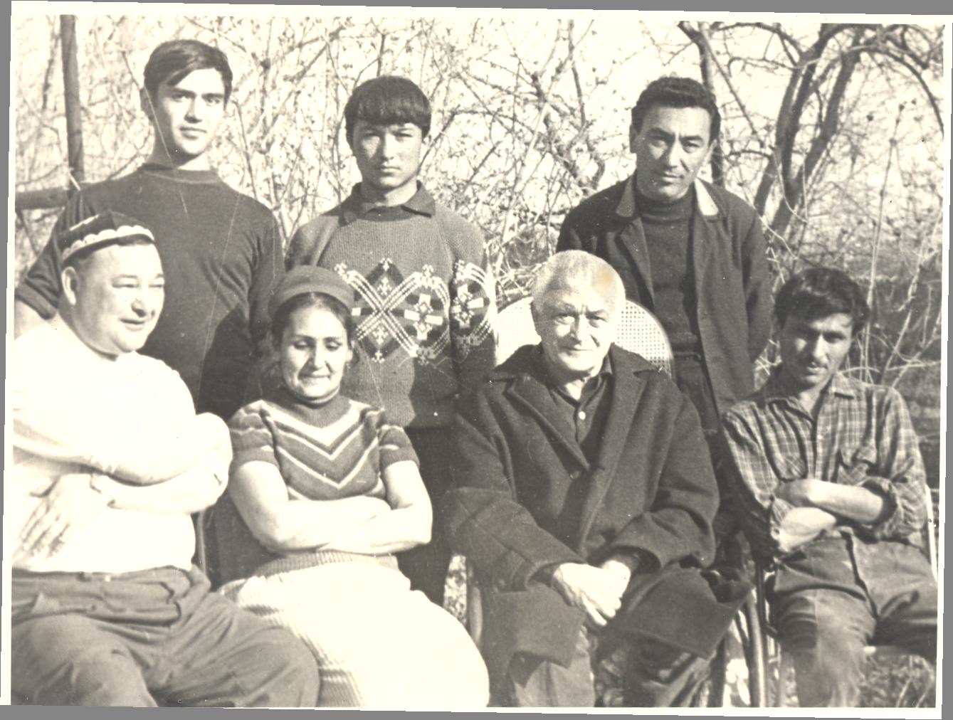 Abdulla Qahhor bilan uchrashuvda